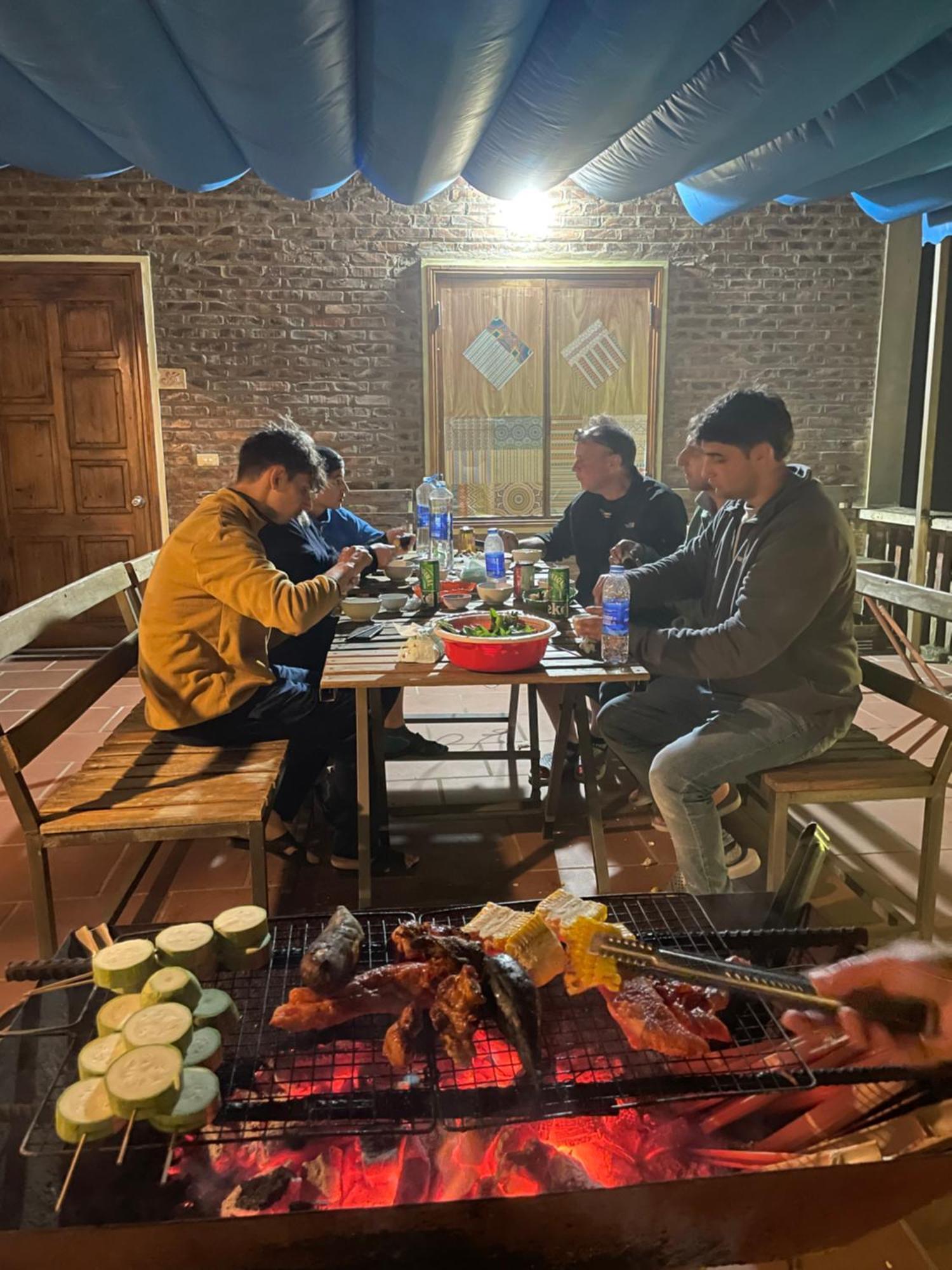 Stone Paradise Homestay Sa Pa Extérieur photo